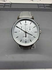 Timex Men’s Fairfield Chronograph Quartz Watch TW2T67500 Grey Dial Leather Strap