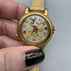 Vintage Lorus Womens Watch 33mm Mickey Mouse Disney V421-0020 Flags New Battery