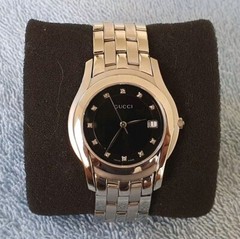 Gucci 5500M Men’s Watch with Diamond Hour Markers (A270)