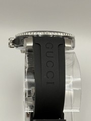 Gucci Dive Quartz Black Dial Black Rubber Strap 40 MM. Watch YA136303