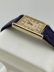 Vtg LORUS Seiko Ladies 28mm Watch Gold Tone Gold Tank Dial Roman Numbers -RUNS