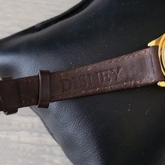 Disney Time Works Mickey and Friends Watch Ladies Gold Tone Leather Band VGUC