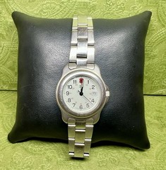 Victorinox Swiss Army Officer’s Watch Women 28mm White Dial Steel Date Good Used