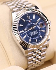 Rolex Sky Dweller Blue Dial Jubilee Bracelet Fluted Bezel 326934 Full Set