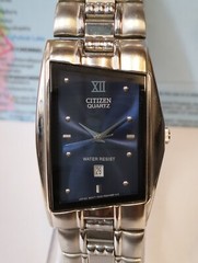 QUARTZ BLUE DIAL 1012-S018811 JAPAN UNISEX ADULTS FULL WORKING ALL ORG.