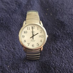 Timex Indiglo Quartz Analog White Dial Arabic Date 30m 36-39.9mm Silver Bracelet