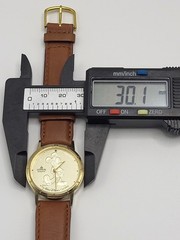[ SERVICED WORKS ] 1990s LORUS Mickey Mouse Gold Coin Lorus Watch Disney Vintage