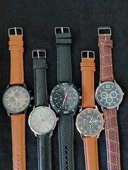Set of 5 NEW Men’s Watches 10 FREE SPARE BATTERIES lot 007007 WWW Watch