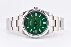 Rolex Oyster Perpetual 41mm Ref. 124300 Custom Green Dial Box and Paper