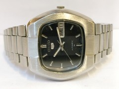 VINTAGE SEIKO 5 17J AUTOMATIC DUAL TONE DIAL 7009-5230 JAPAN MEN’S WORKING