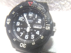 Casio Quartz Watch MRW-200H Day Date WR 10BAR Rot Bezel New Bat Works Great 1