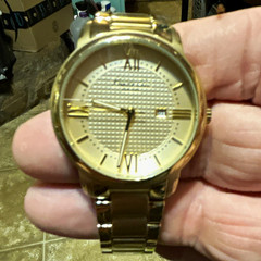 Kenneth Cole Unisex Analog Date Gold Dial Roman Numerals 28mm Bracelet