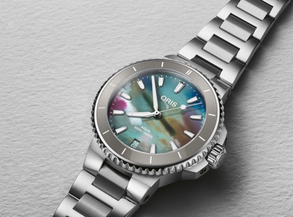 Oris Aquis Date Multi color Upcycle 36.5mm Watch 01 733 7770 4150