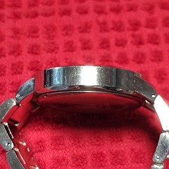 Women’s Quartz Analog Wristwatch Silver Tone Bracelet Black/Gray Plaid Dial