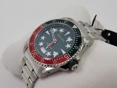 Gucci Dive XL SWISS Quartz Green Dial Stainless Steel Men’s Watch YA136222