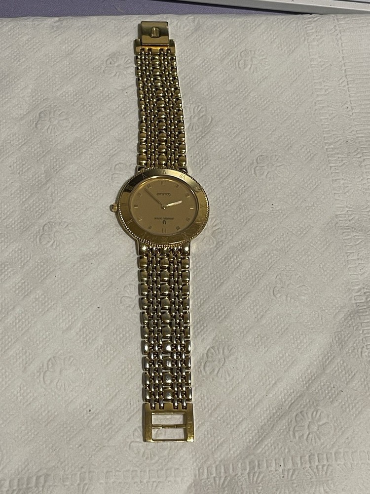 Universal Geneve Couture 07-0005-004 VINTAGE COLLECTION SWISS LUXURY WATCH