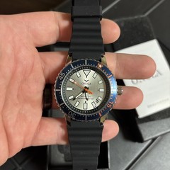 Onola submariner style watch automatic w/ rotating bezel