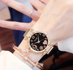 Rhinestone Decor Quartz Watch. Leather Strap, Zinc Alloy Round Dial And Bracelet