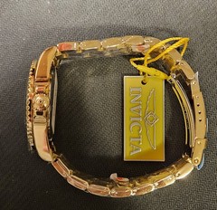 Invicta 30024 Men’s Pro Diver Quartz Men’s Watch Gold/Blue. Brand New In Box!