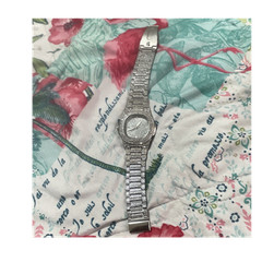 Luxury Analog Wristwatch Silver Dial Diamond Pattern Metal Bracelet Round