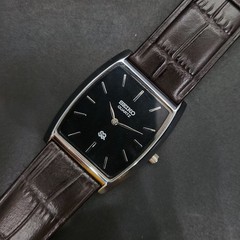 Vintage Seiko Slim Quartz 30MM Case Black Dial Japanese Men’s Wrist Watch A19