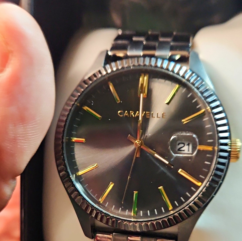 Caravelle Quartz Men’s Watch Black Sunburst Dial Stick Date Fluted SS Bracelet