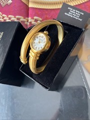 VINTAGE Joan Rivers Watch Snake Wristbands Cuff Foiled Gold Tone WORKING New Bat