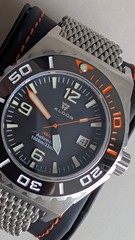 READ – Haldor Abissi 1000M 45.5mm Swiss Automatic Men’s Diver Watch ETA 2824-2