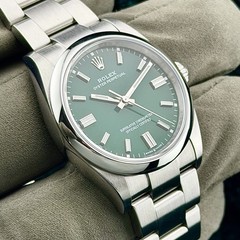Rolex Oyster Perpetual 126000 Green Dial SS Oyster 36mm