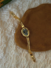 Gold French Vintage Style Unique Dainty Women’s Wrist Watch Trendy Cute Gift