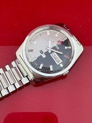 Vintage Automatic Day-Night Watch with Day&Date Indicator Excellent Condition