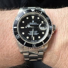 Vintage 1982 16800 Rolex Submariner Date 40mm