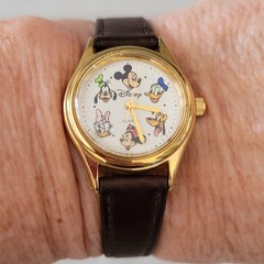 Disney Time Works Mickey and Friends Watch Ladies Gold Tone Leather Band VGUC