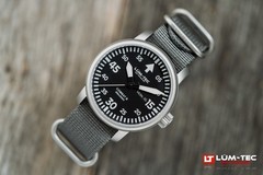 Lum-Tec Combat B67 Day/Date watch, 2-yrwarranty, USA Made, 2 straps, 43mm, NIB