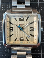 TISSOT ‘QUADRATO’ – SWISS QUARTZ, MINT