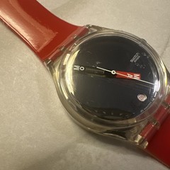Swatch Vintage 1999 MOMA Red GZ406D Standard 34mm Plastic