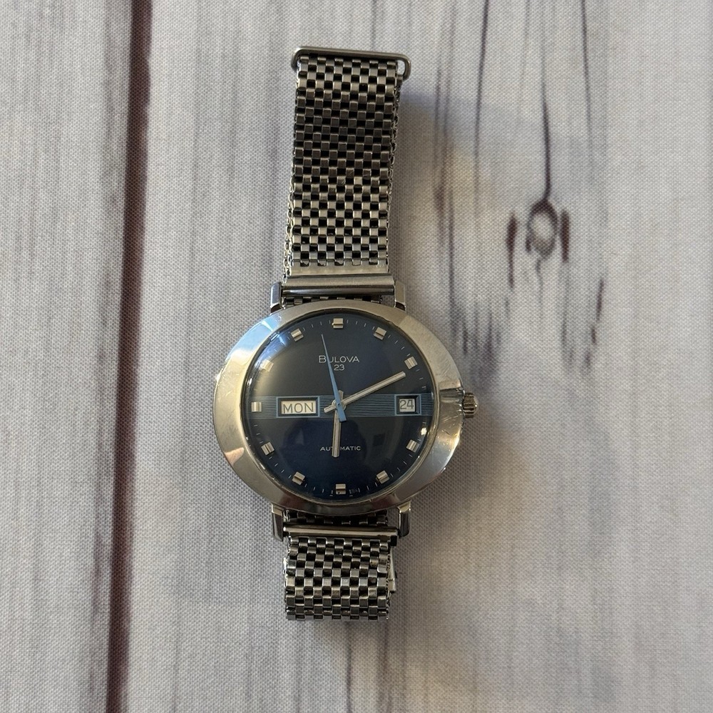 1973 Bulova President A 23J Auto 11AOACB Blue UFO Day Date Watch
