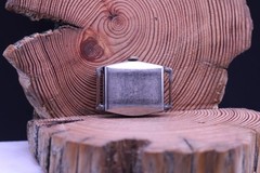 VINTAGE MEN’S TANK WRIST WATCH 26.3×36.6mm CASE 16.2mm LUG FOR REPAIR (KN)