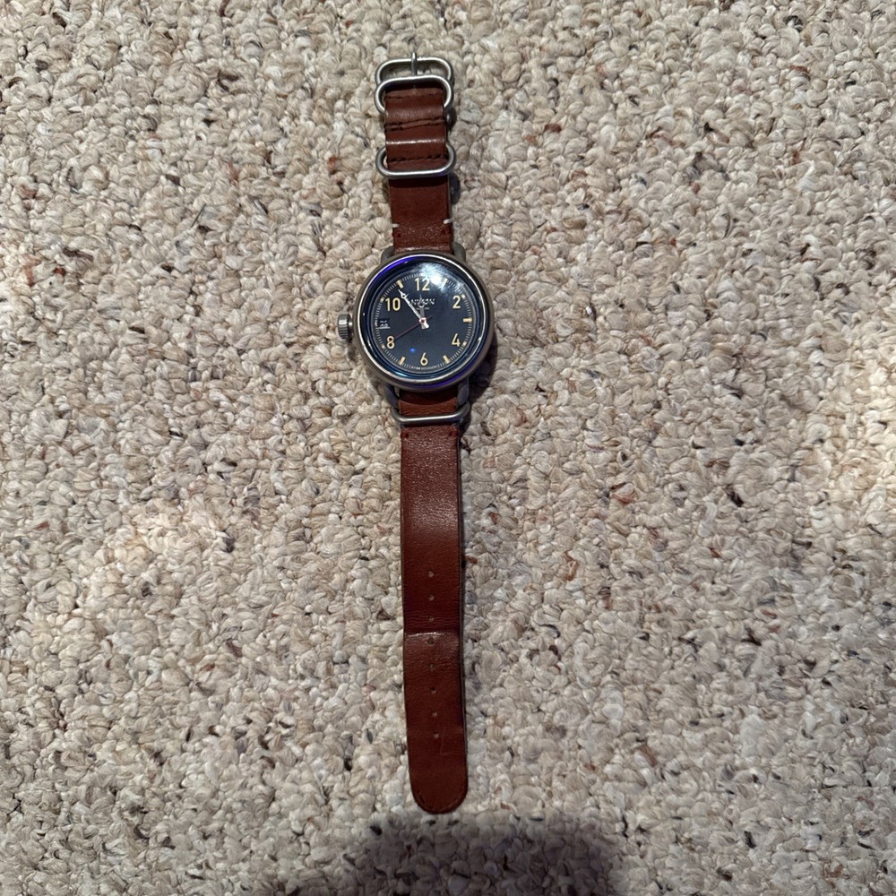 Nixon “The October “Men’s Watch 13F1 Timepiece Leather Band