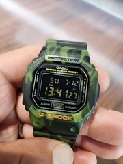 Rare excellent condition CASIO G SHOCK DW 5600 camouflage digital wristwatch