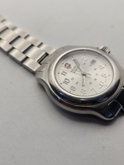 Victorinox Swiss Army Officers Women’s 24705 Datejust Working