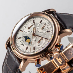 1963 Seagull Sugess 40mm Watch Moon Phase Date Chronograph Sapphire Gold ST1908