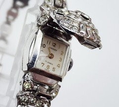 Ultra RARE,UNIQUE Women’s SWISS Vintage HIDDEN Watch CROSBY. Manual Wind