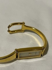 NICE GUCCI 1500L 13mm Gold Dial Rectangle Quartz Women’s Watch Recently Serviced