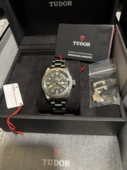 TUDOR Black Bay Pro GMT