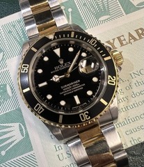 ROLEX SUBMARINER 40 MM 16613 18K YELLOW GOLD/STEEL BLACK DIAL/BEZEL W/BOX/PAPER