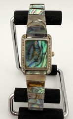 Lucoral Women Diamond Abalone Shell Expansion Band Quartz Watch FOR PARTS ONLY
