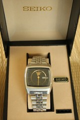 VINTAGE SEIKO SPORTS 5 MODEL 6319-5021 DAY DATE WATCH + STAINLESS STEEL BRACELET