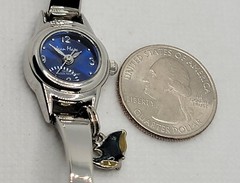 Ladies Jean Mark Petite Round Silver Tone Blue Dial Analog Watch I1