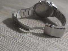 Movado Men’s Analog Wristwatch Black Dial Silver-Tone Metal Bracelet Round